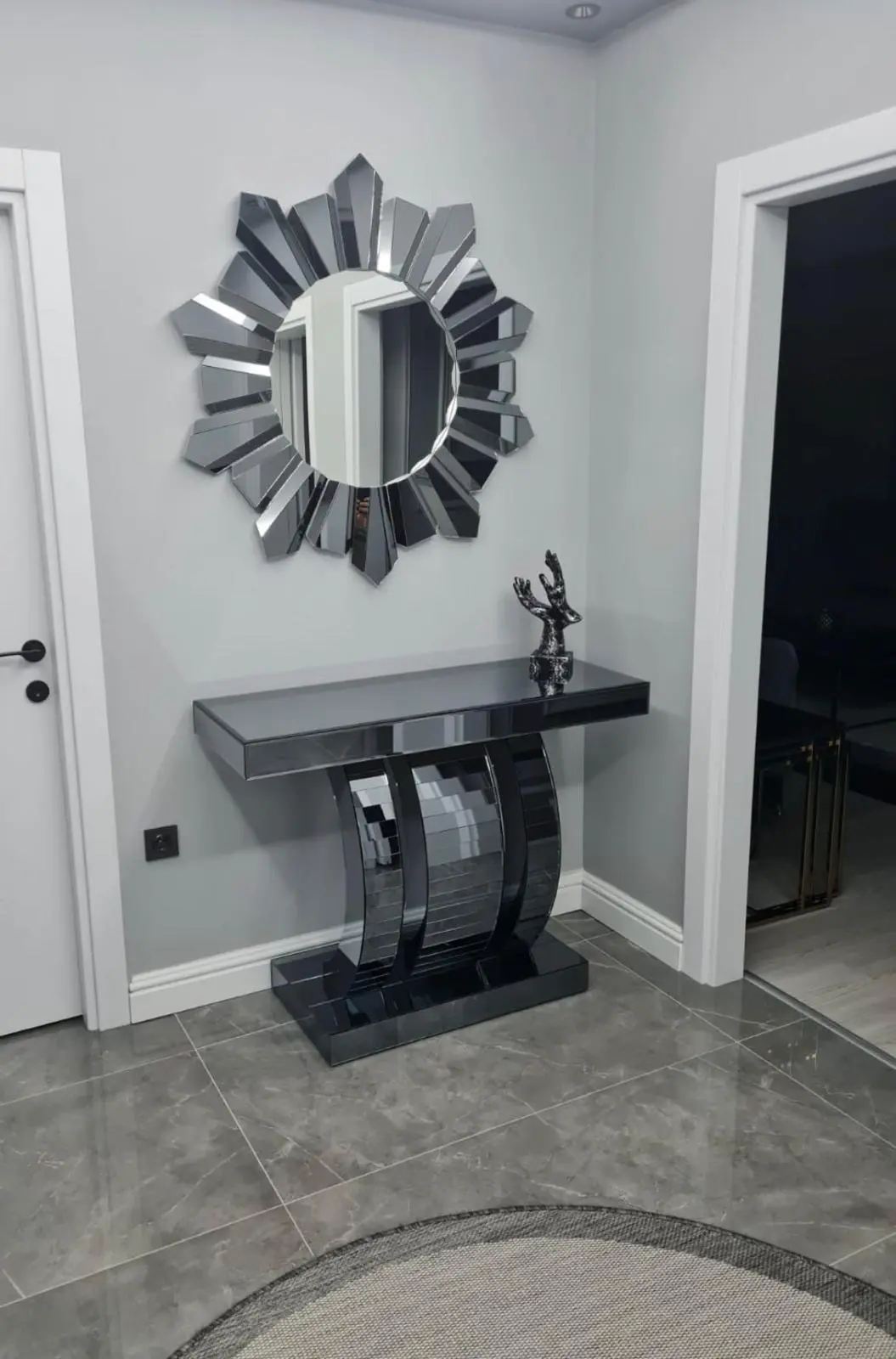 osmaniye-aynali-cam-dresuar-yuvarlak-ayna-0651.webp Osmaniye Aynalı Cam Dresuar | Yuvarlak Aynalı Modern Dresuar - Görsel 1